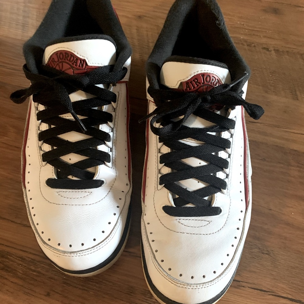 Jordan retro 2 low